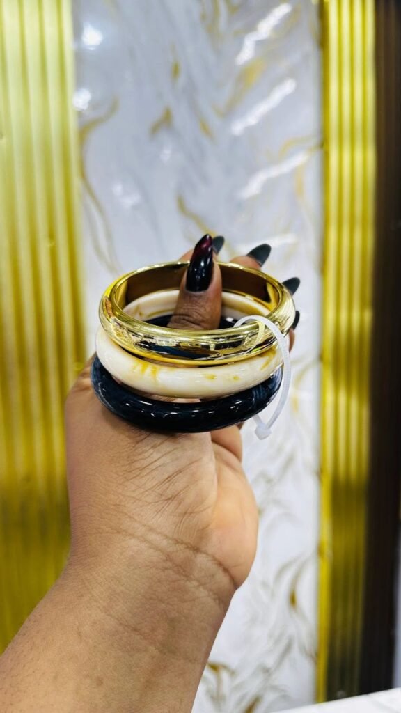 Acrylic Bangle Set